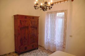 Chianti vacation rental double bedroom