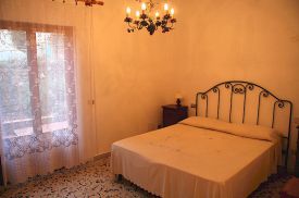 Chianti holiday home double bedroom